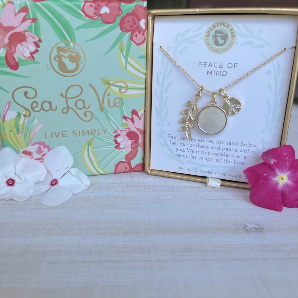 Sea La Vie “Peace of Mind” necklace